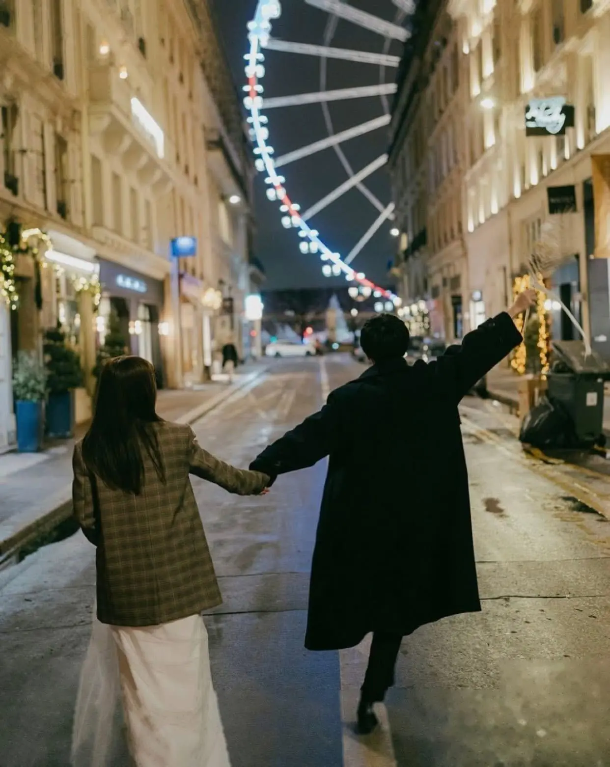 Bìa CHỒNG CŨ QUỲ GỐI XIN TÔI QUAY LẠI