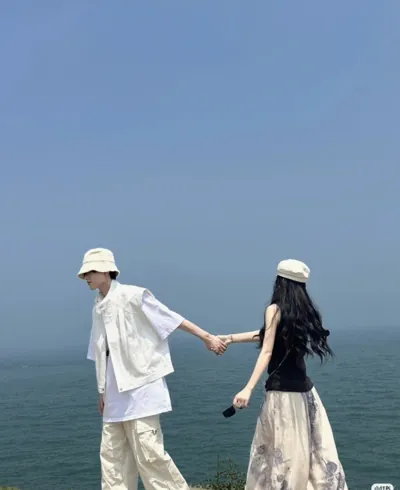 Bìa SỐ PHẬN TÌNH YÊU