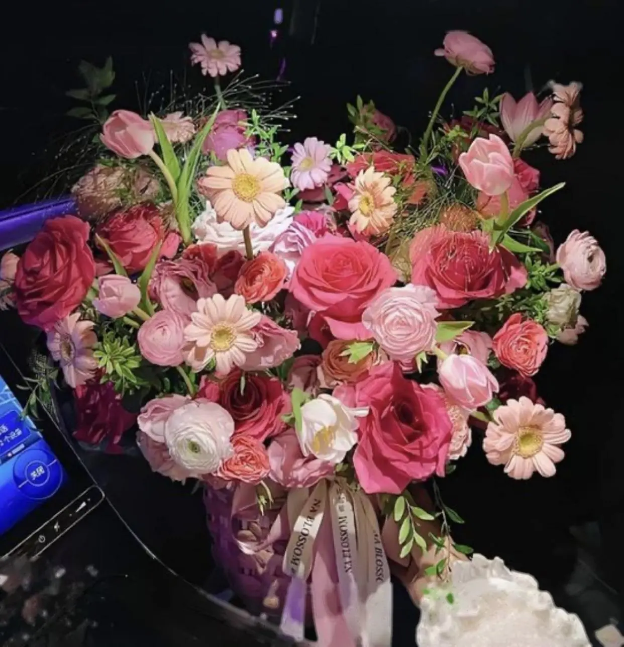 Bìa TƯƠNG LAI MỞ RA PHÍA TRƯỚC