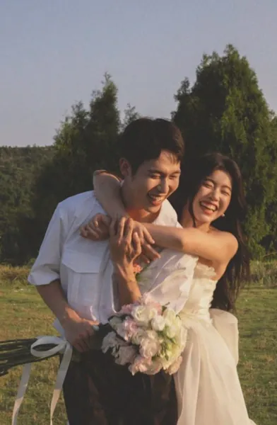 Bìa NỐI LẠI TÌNH XƯA