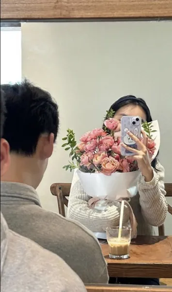 Bìa SẾP KHÔNG CHỊU LY HÔN